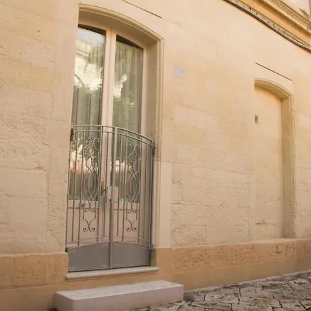 Vico Sferracavalli Bed & Breakfast 3*