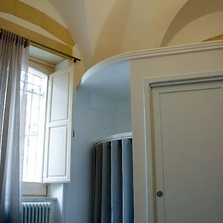 Vico Sferracavalli Oda ve Kahvaltı Lecce