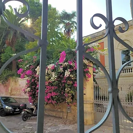 Vico Sferracavalli Oda ve Kahvaltı 3*