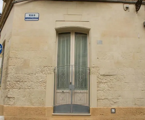 Couette-café Vico Sferracavalli 3*